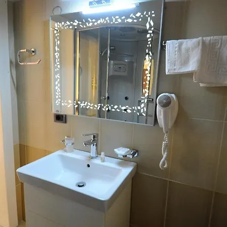 Ergys Hotel Tirana